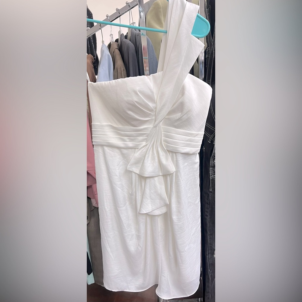 BCBG MaxAzria Palais Mini Cocktail One Shoulder Dress